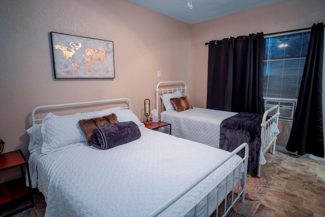 Cozy Downtown Guest House 2Br/1Ba Sleeps 8 San Antonio Eksteriør bilde