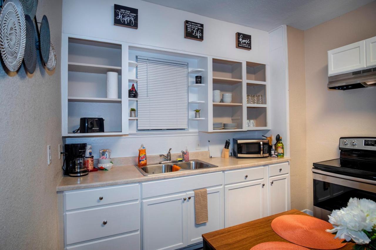 Cozy Downtown Guest House 2Br/1Ba Sleeps 8 San Antonio Eksteriør bilde