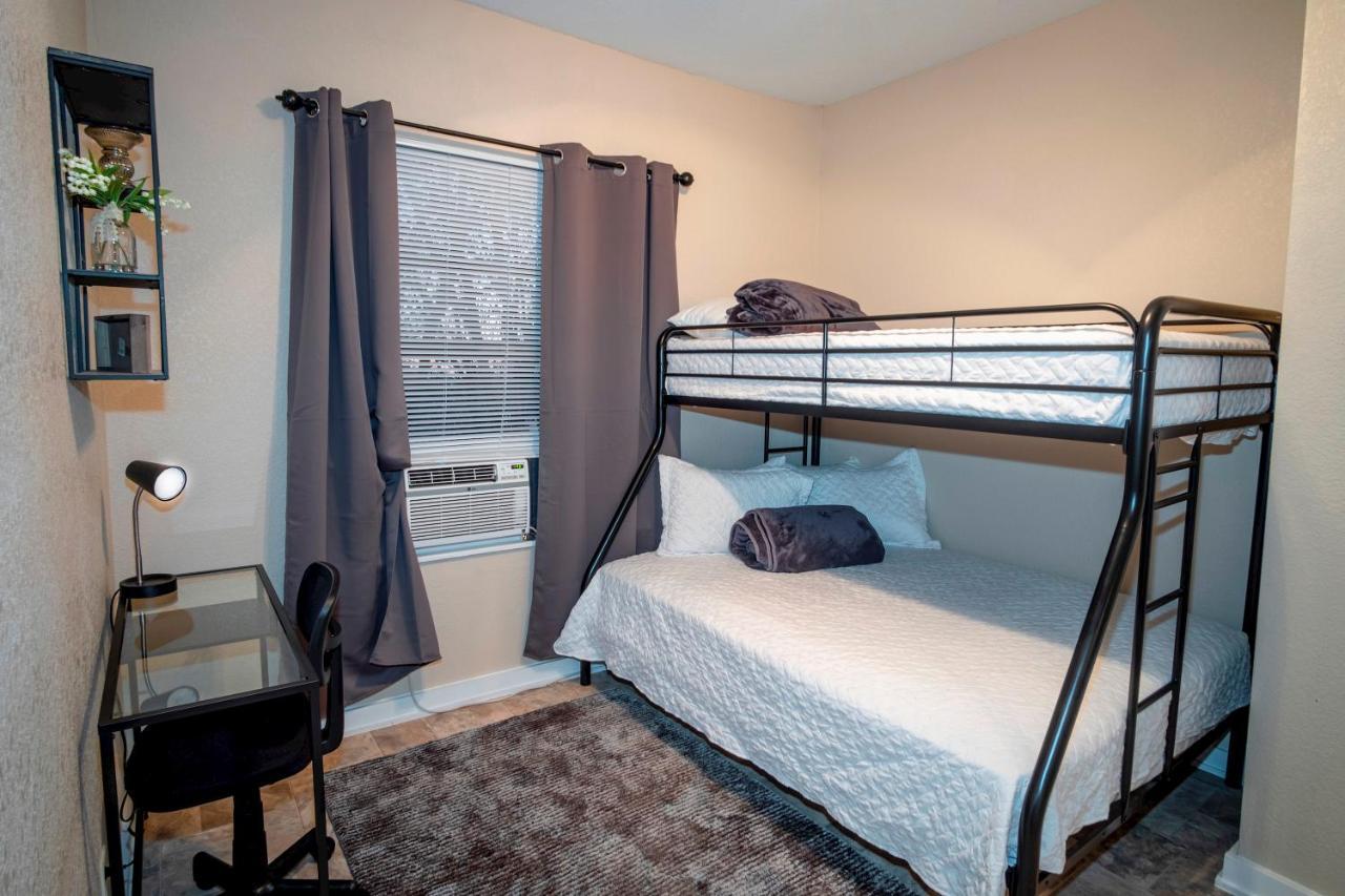 Cozy Downtown Guest House 2Br/1Ba Sleeps 8 San Antonio Eksteriør bilde
