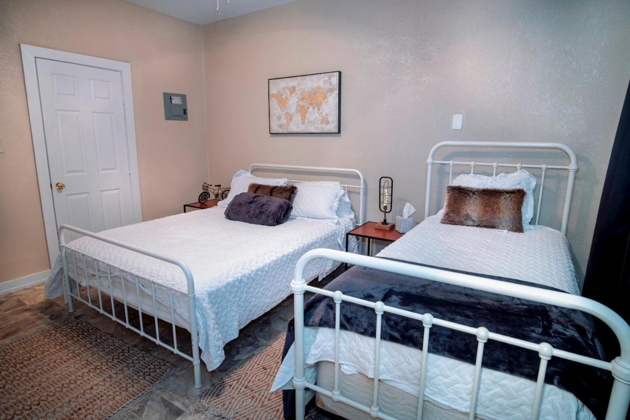Cozy Downtown Guest House 2Br/1Ba Sleeps 8 San Antonio Eksteriør bilde